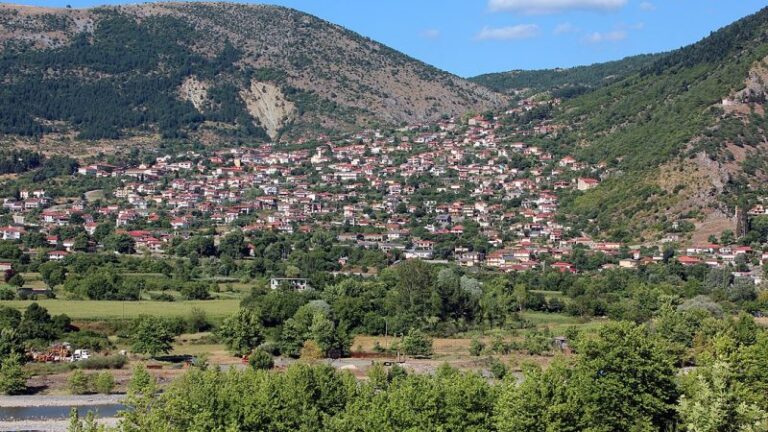 Η δουλειά του τύπου είναι να ασκεί κριτική