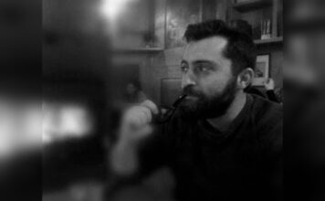 Μια Σκάλα ανάμεσα σε ουρανό και γη